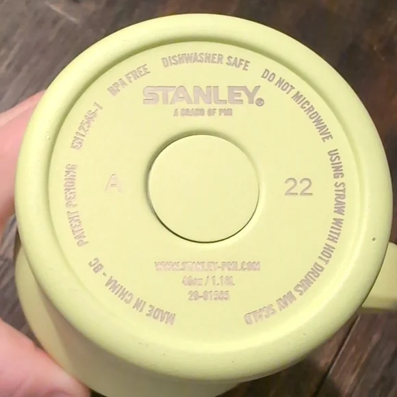 Stanley Cup - Picture 2 of 5